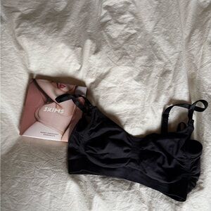SKIMS Elegant Black Bra